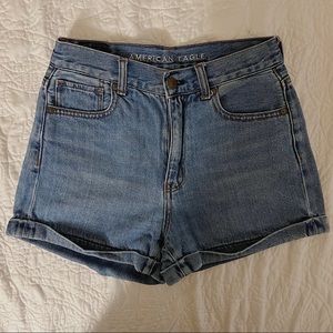American eagle high waisted medium washed mom jean shorts